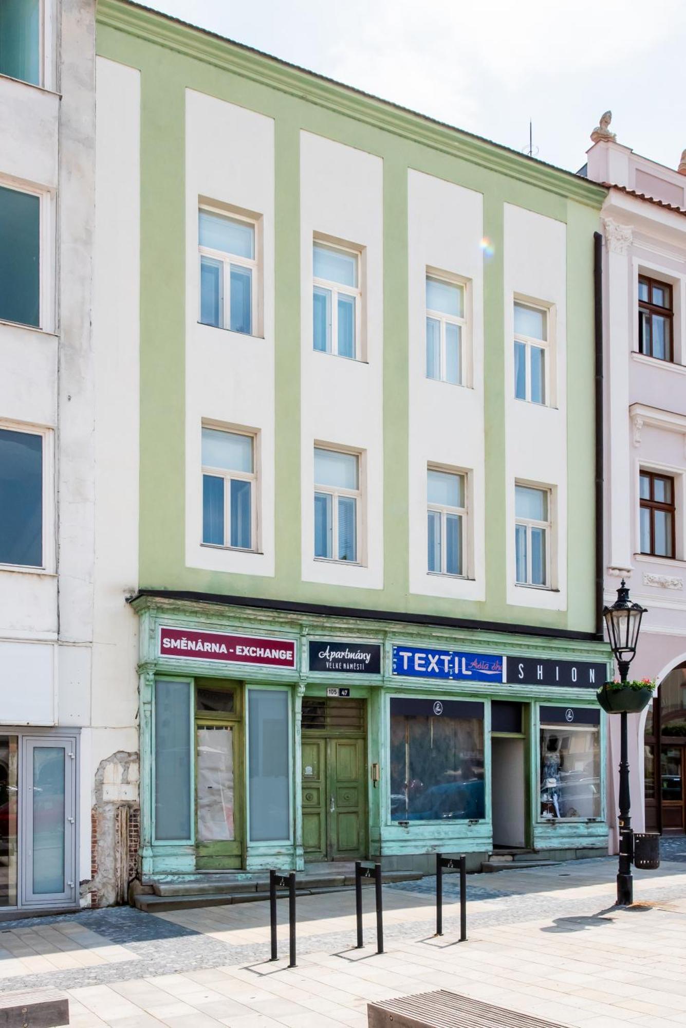 Velke Namesti
